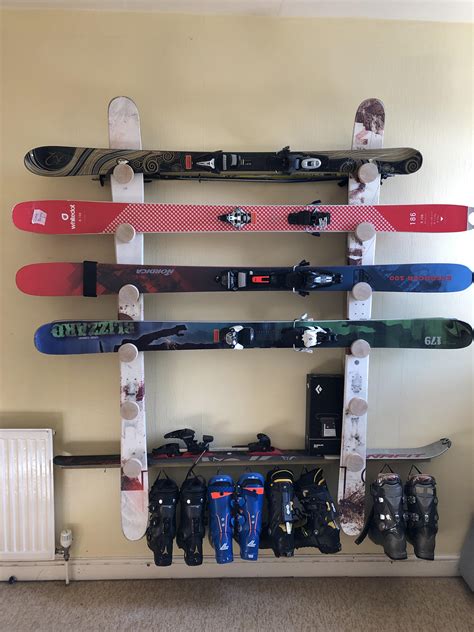 ski boot holder.